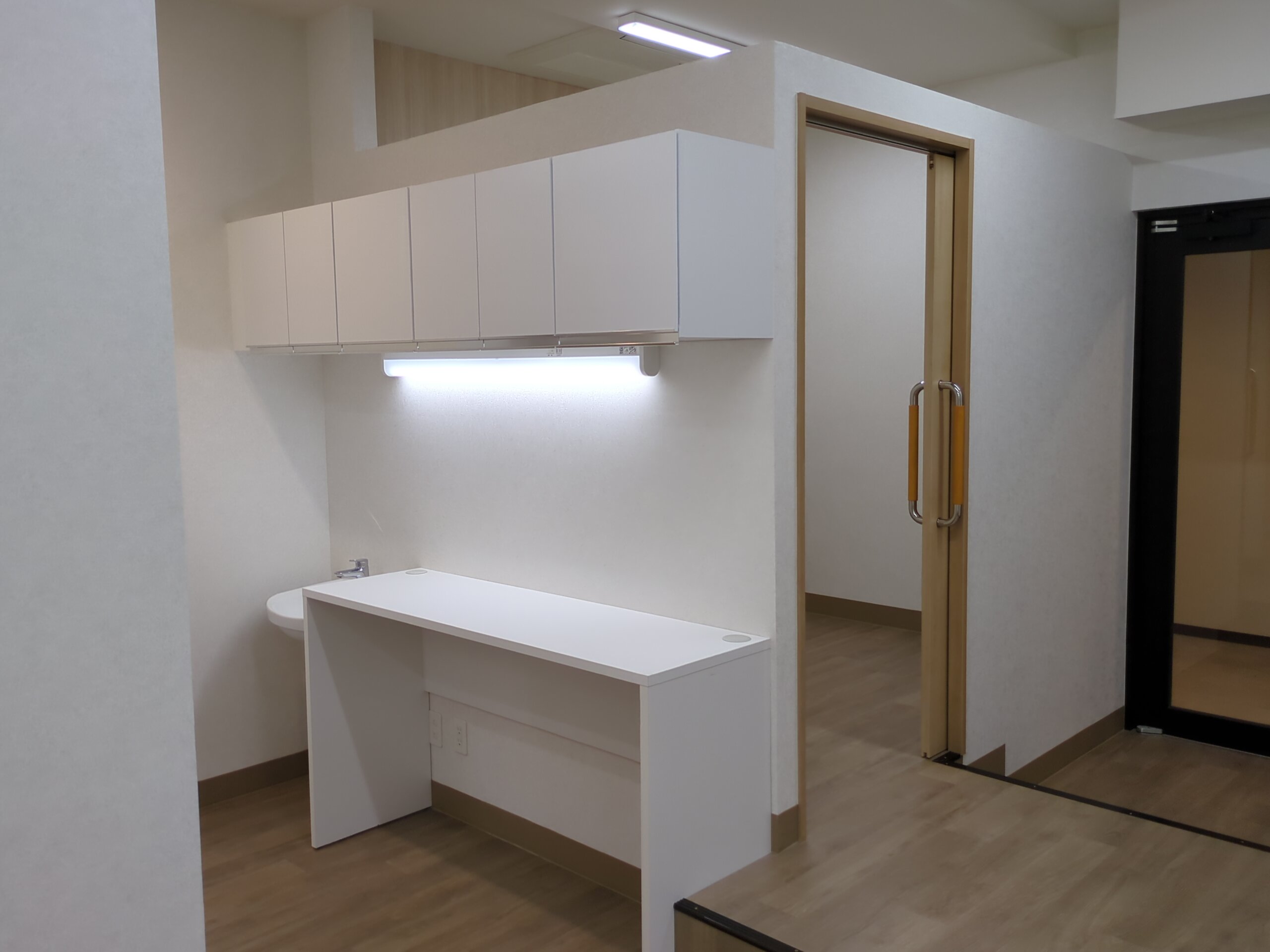 既製品＋造作デスク